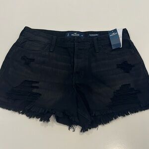 NWT Hollister High Rise Mom Short 3” Distressed Black